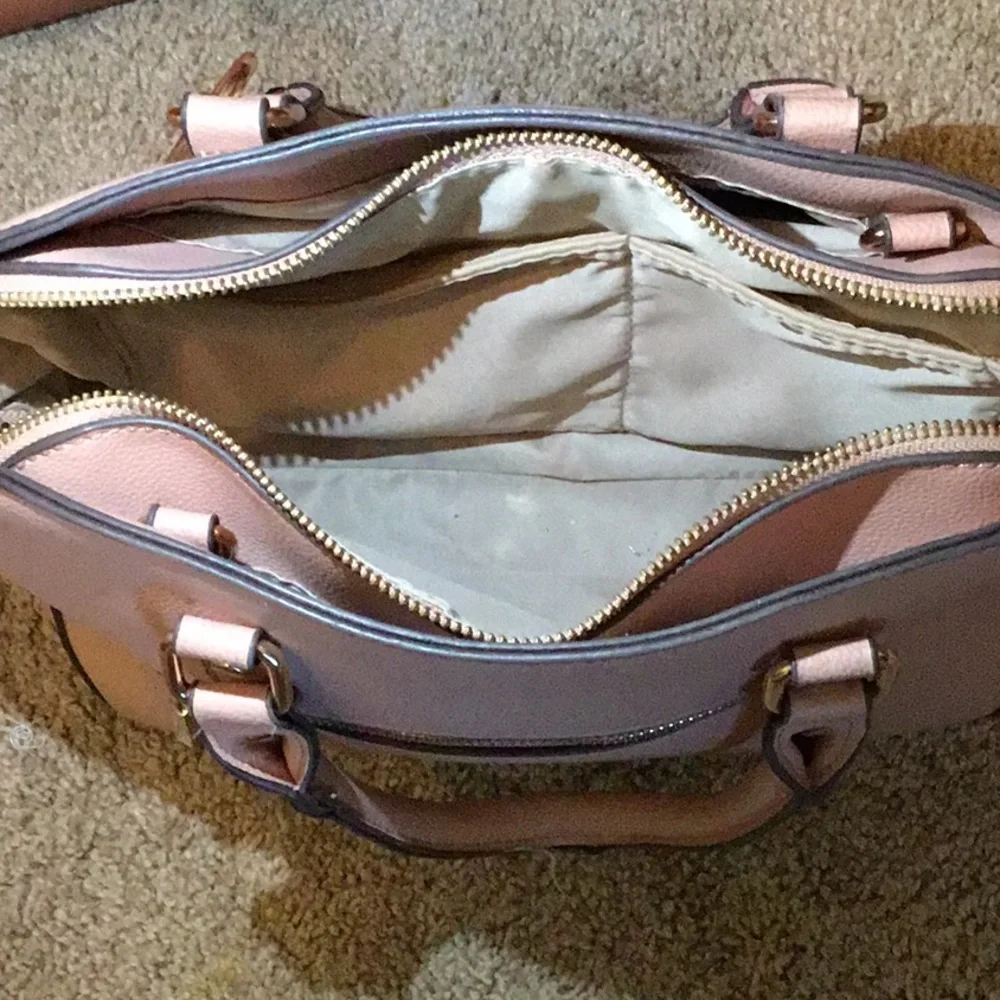 Purse - Picture 5 of 5